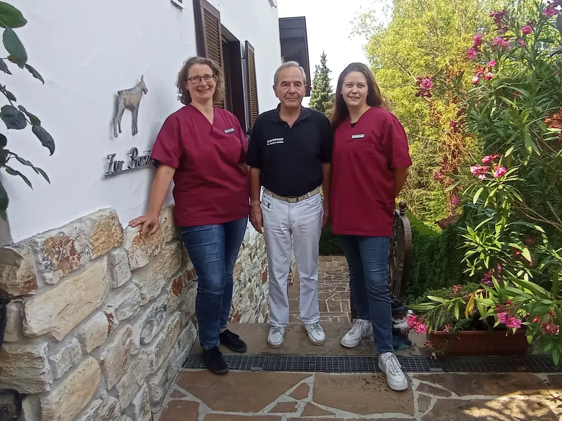 Das Team der Kleintierpraxis Schäfer